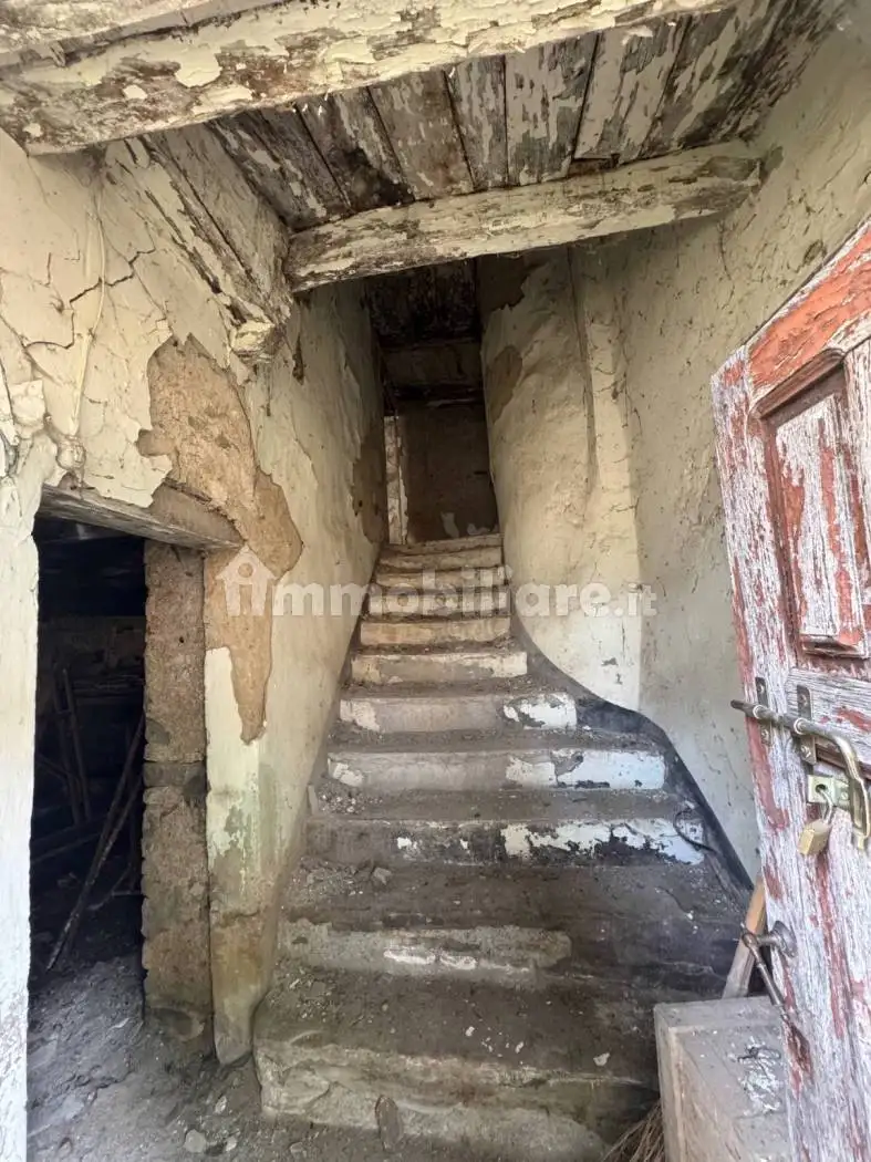 Sasso Località Zani 1, Bore - foto 5