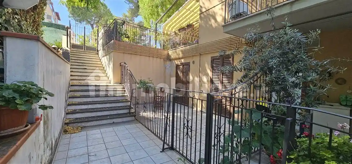 Quadrilocale piazza Francesco Paolo Memmo, Centro, Lanciano - foto 3