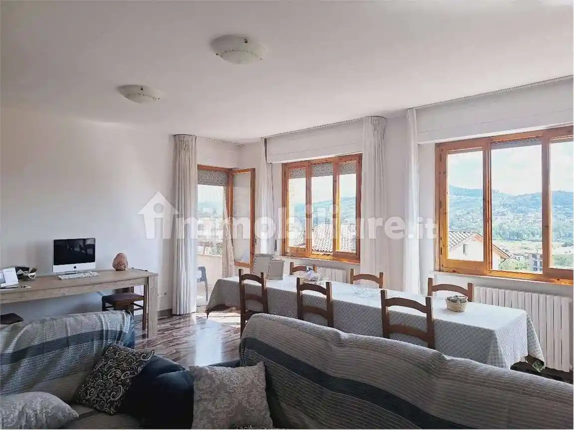 Casa indipendente in vendita a Magione