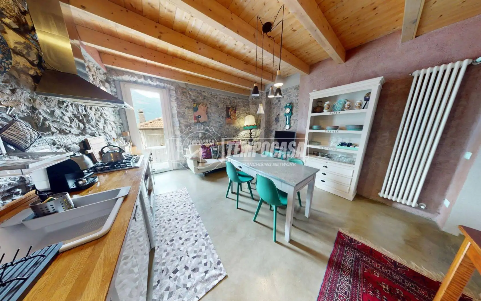 Appartamento in vendita a Lezzeno