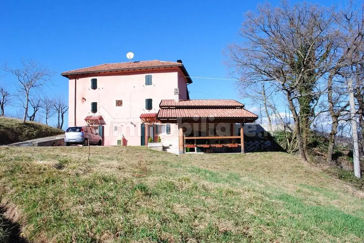 Rustico - Casale in affitto a Sestola