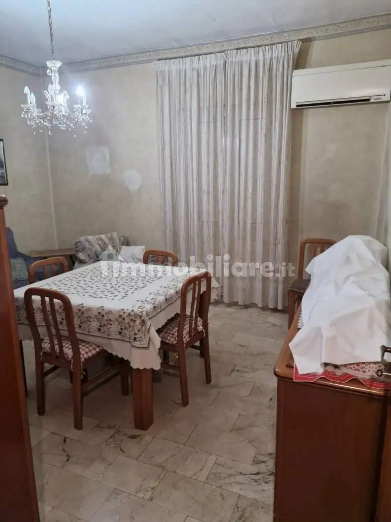 Casa indipendente in vendita a Leonforte