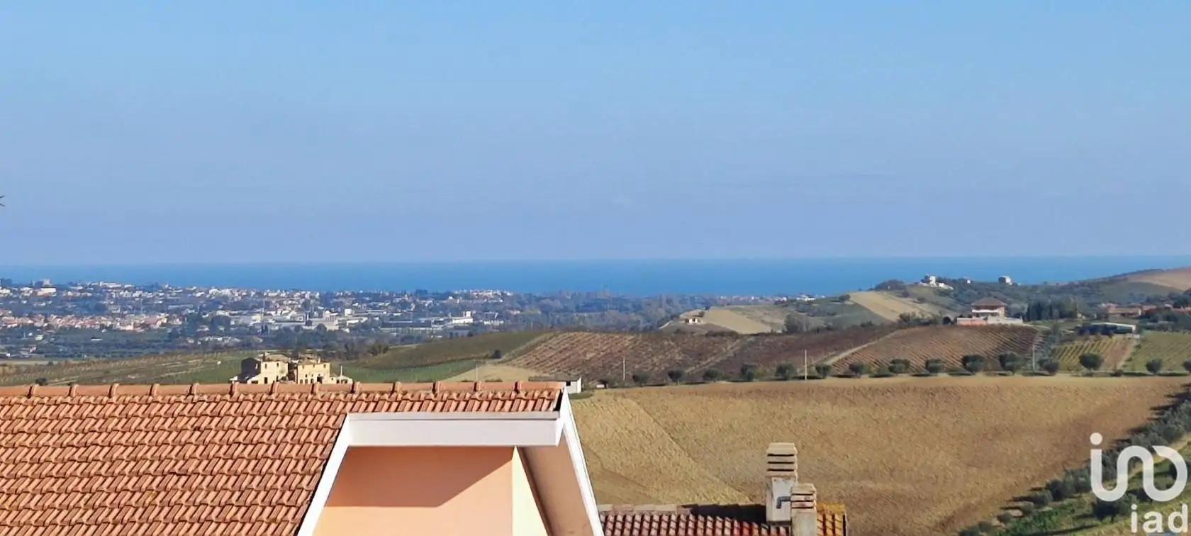 Appartamento in vendita a Notaresco