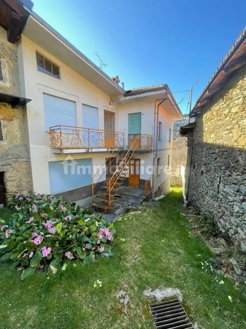 Casa indipendente in vendita a Rubiana