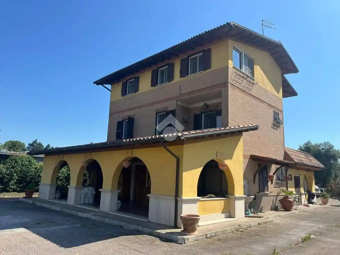 Villa in vendita a Gallicano nel Lazio