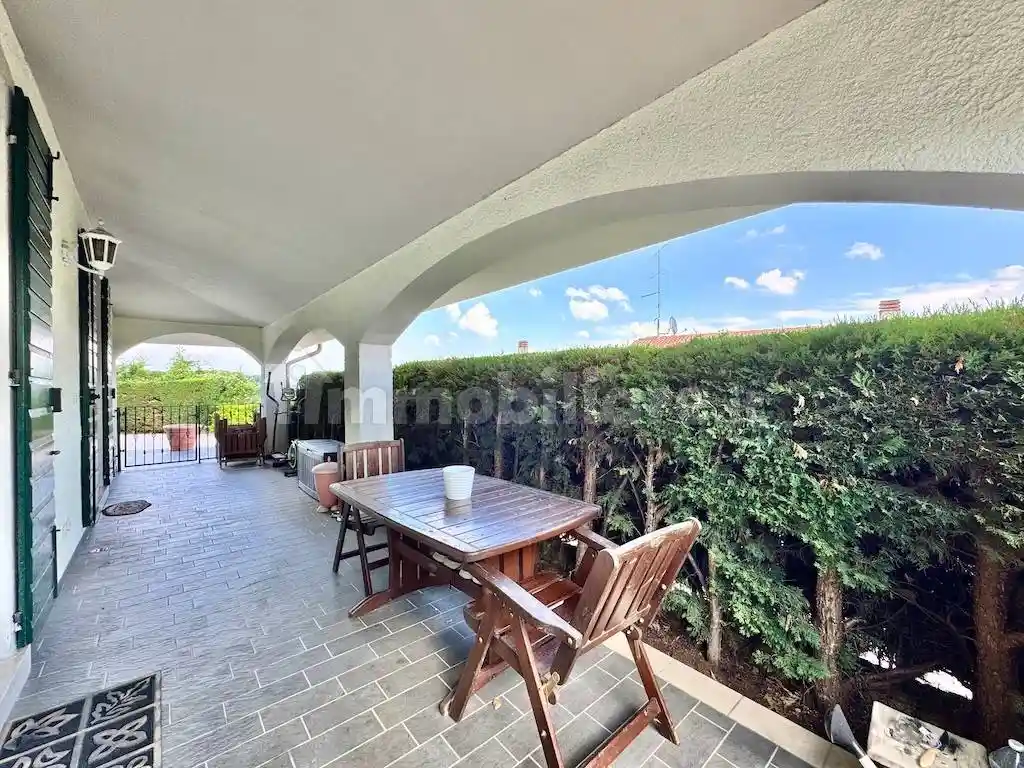 Appartamento in vendita a Peschiera del Garda