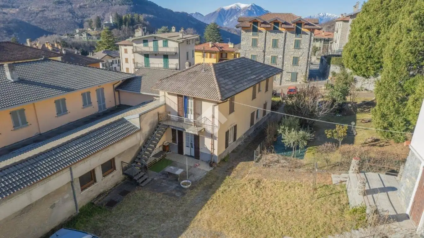 Villa unifamiliare via Agueglio 8, Centro, Esino Lario - foto 2