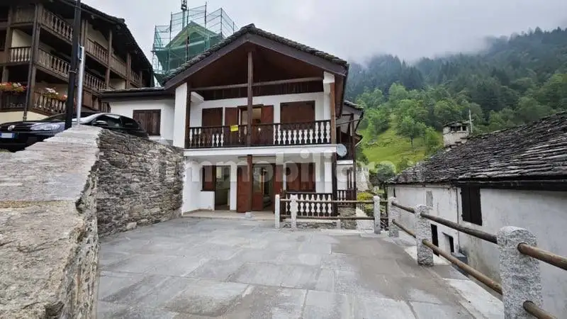 Villa in vendita a Alto Sermenza