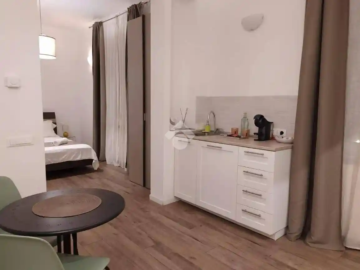 Palazzo - Edificio in Vendita - foto 2