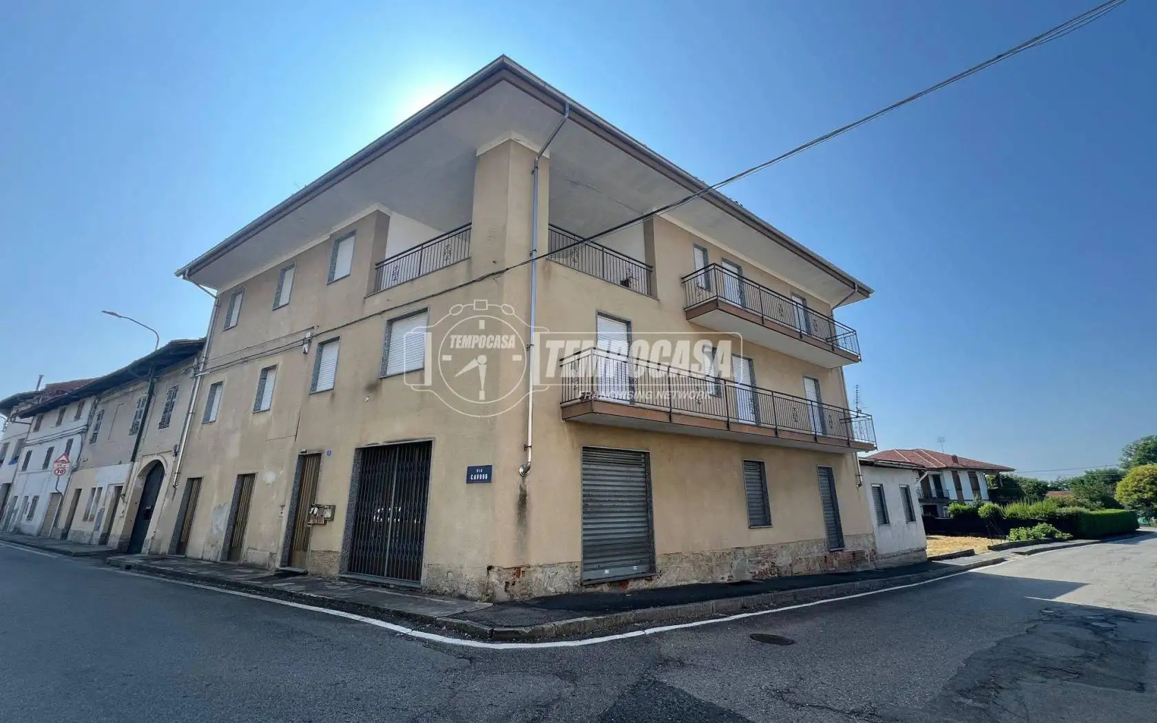 Palazzo - Edificio in vendita a Ozegna