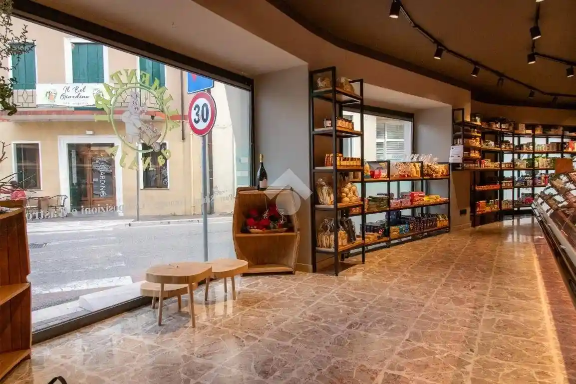 Appartamento in vendita a Montecchia di Crosara