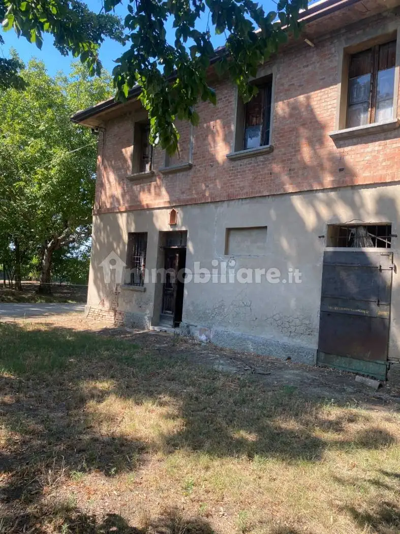 Rustico - Casale in vendita a Imola