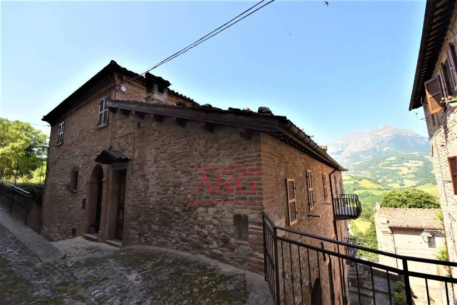 Appartamento in vendita a Montefortino