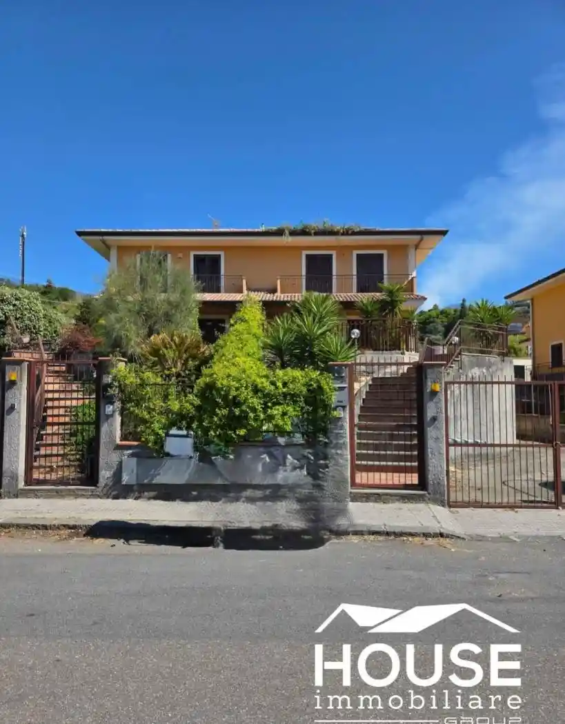 Villetta a schiera in vendita a Ragalna