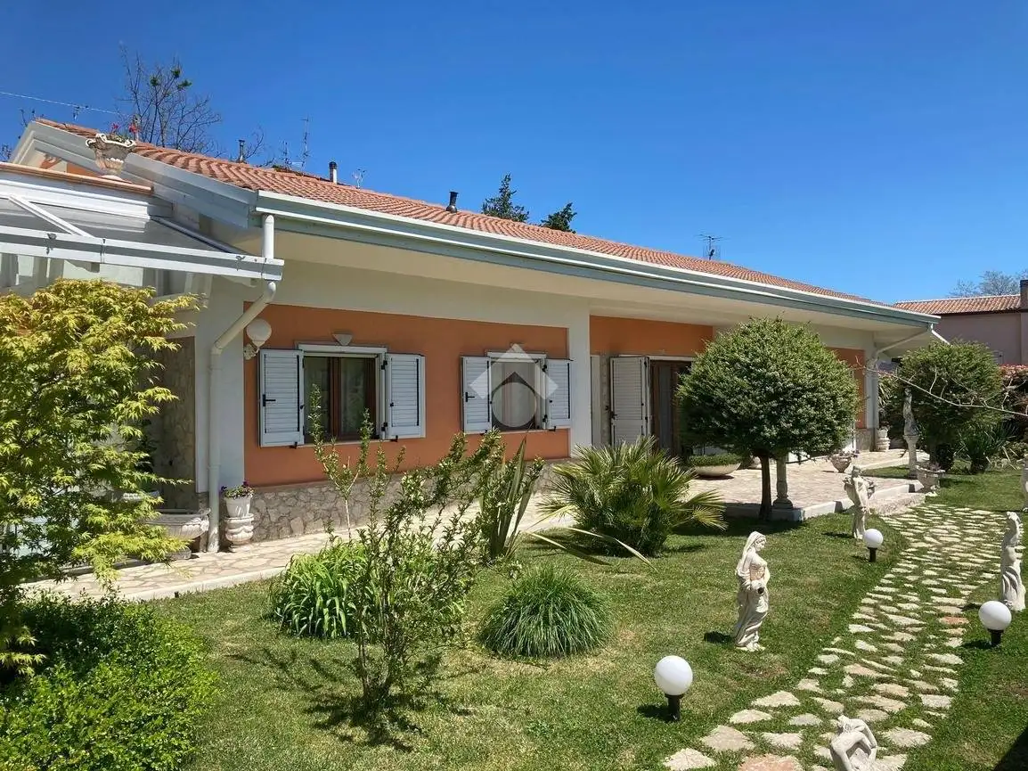 Villa in vendita a Potenza