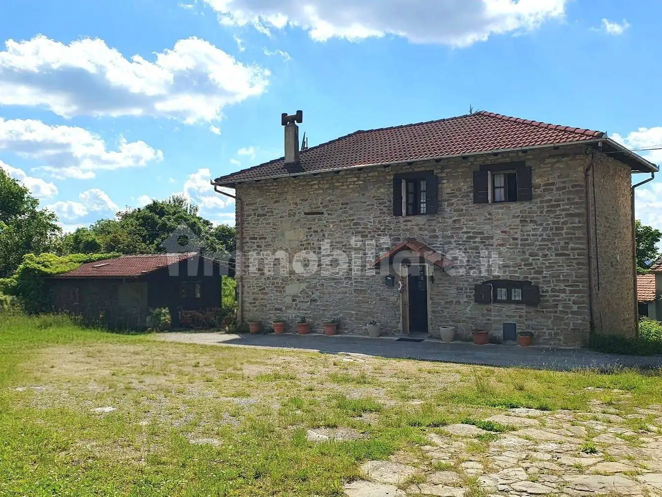 Rustico - Casale in vendita a Olmo Gentile