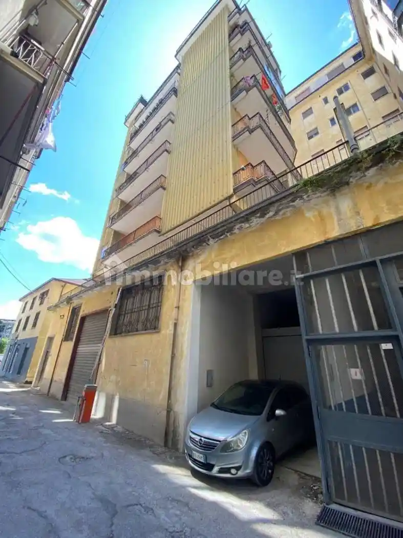 Quadrilocale via Michele Angelo Iannacchini, A. Annarumma, A. Gasperi, F. Tedesco, Avellino - foto 5