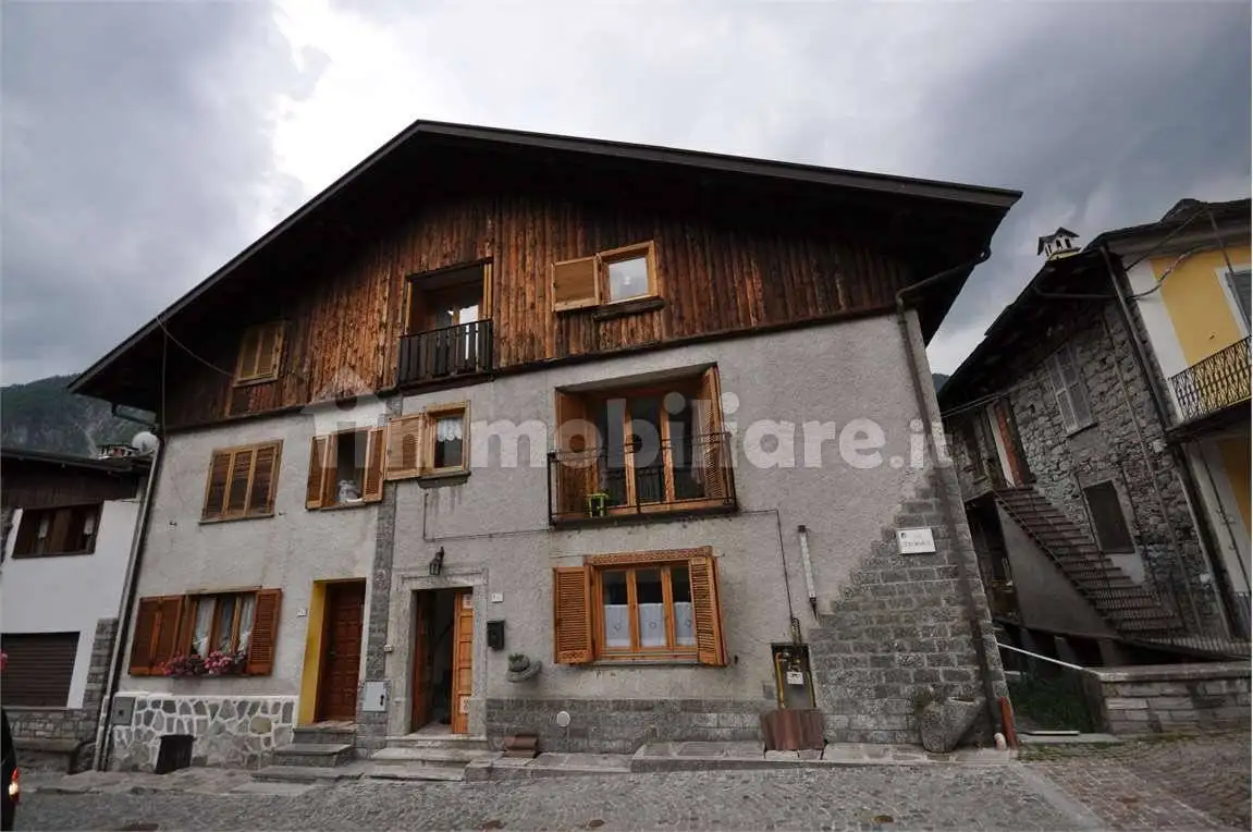 Appartamento in vendita a Antrona Schieranco