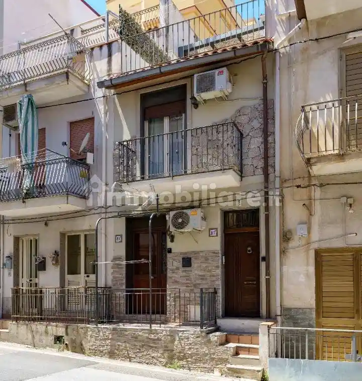 Casa indipendente in vendita a Giardini-Naxos