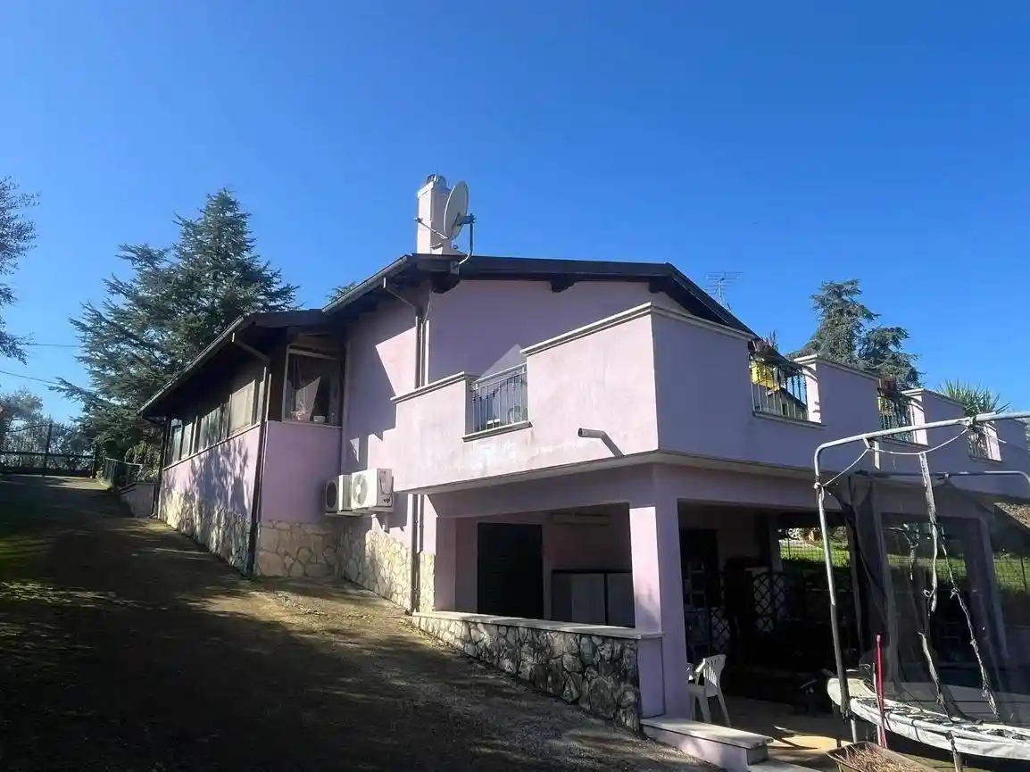 Villa in vendita a Gallicano nel Lazio