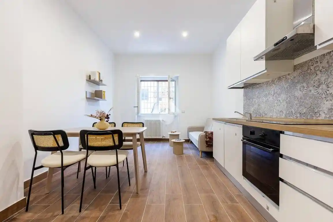 Appartamento in vendita a Roma