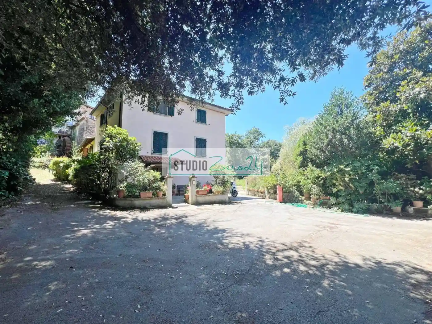 Casa indipendente in vendita a Camaiore