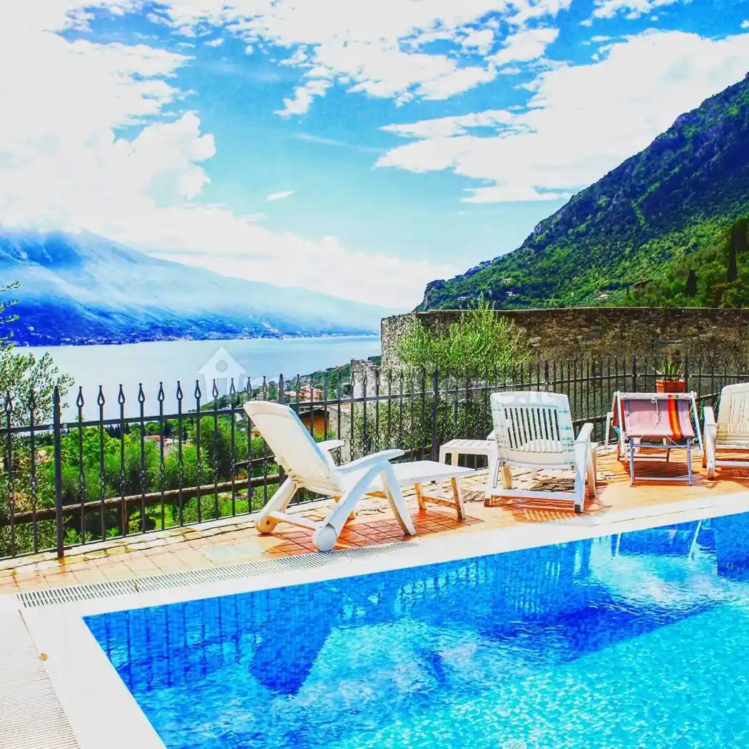 Villa in vendita a Limone sul Garda