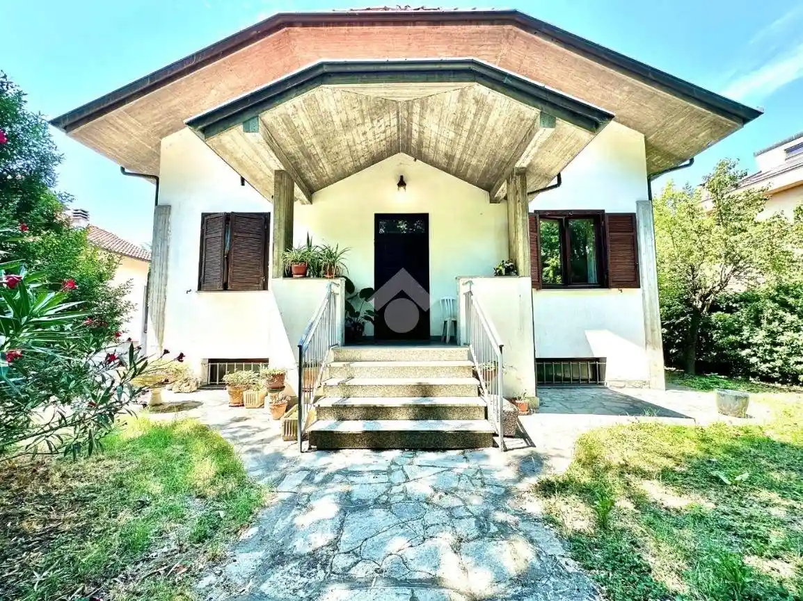 Villa in vendita a Tortona