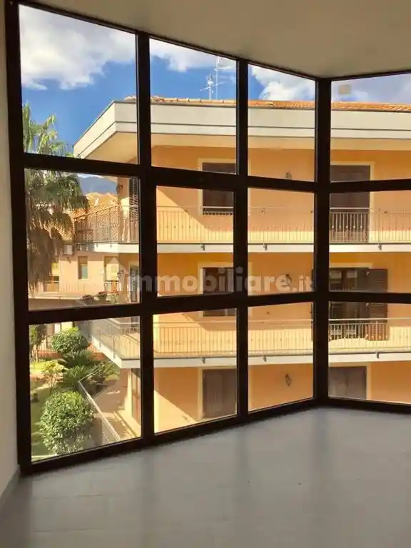 Appartamento in vendita a Santa Venerina