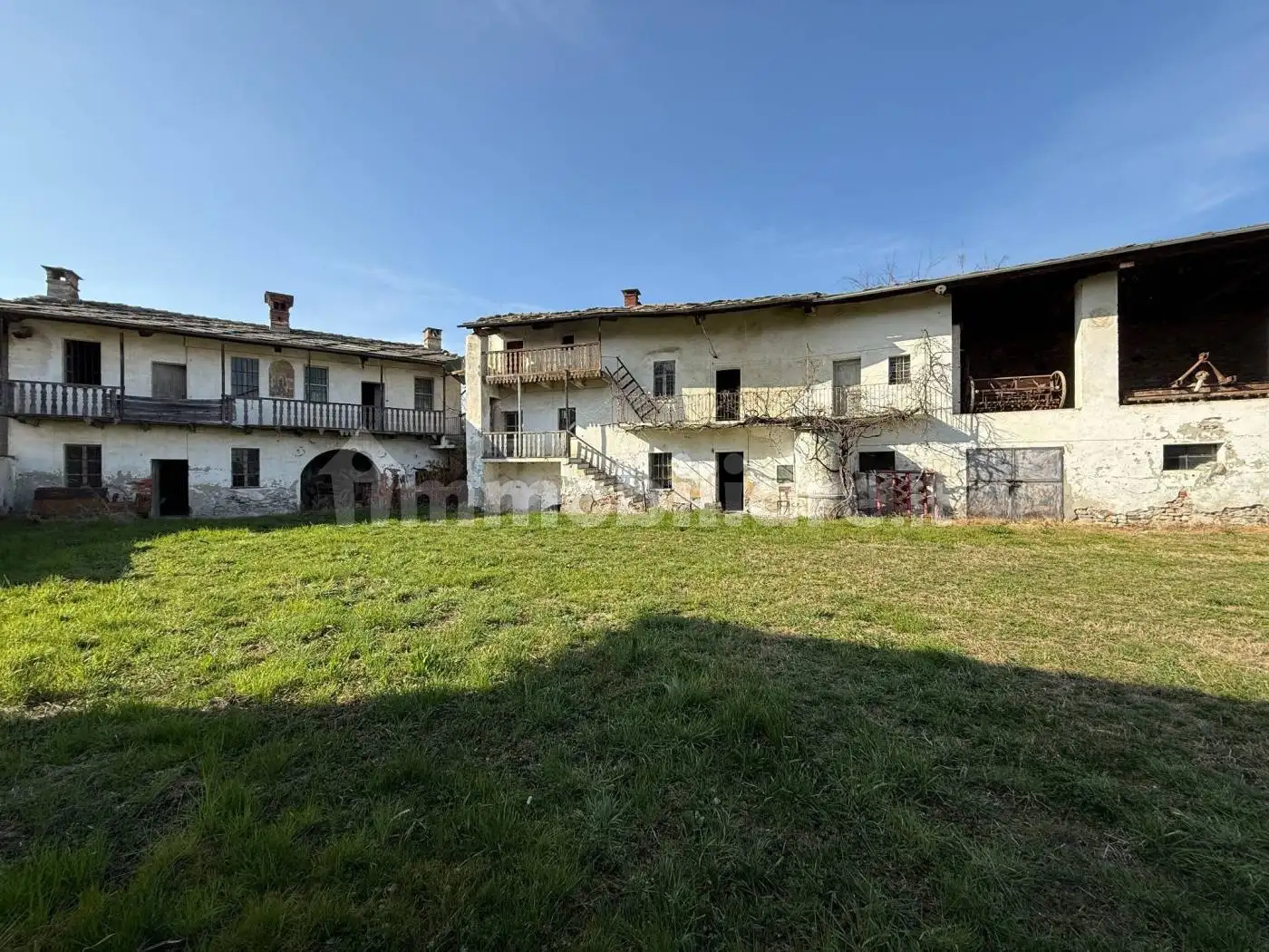 Rustico - Casale in vendita a Campiglione-Fenile