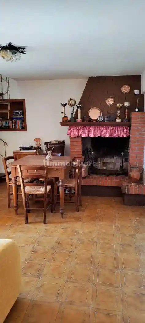 Casa indipendente in vendita a Cinigiano