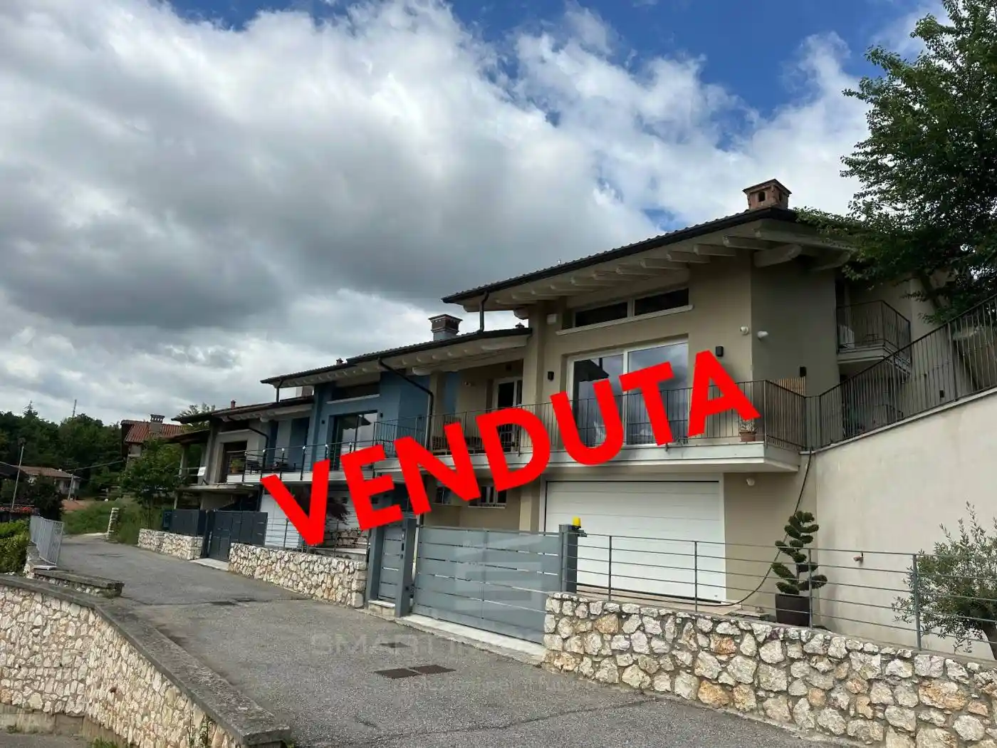 Villa in vendita a Serle