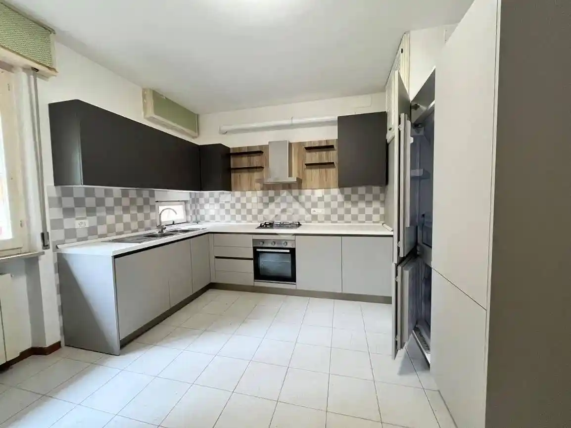 Quadrilocale 1 camera da letto per studentesse via Pergolesi 8, San Sisto - Lacugnano, Perugia - foto 3