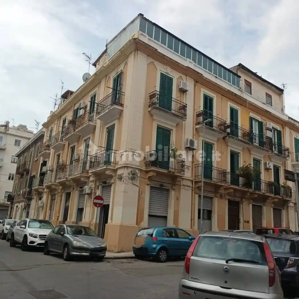 Trilocale via Alfredo Giovanni Cesareo, Tirone, Messina - foto 2