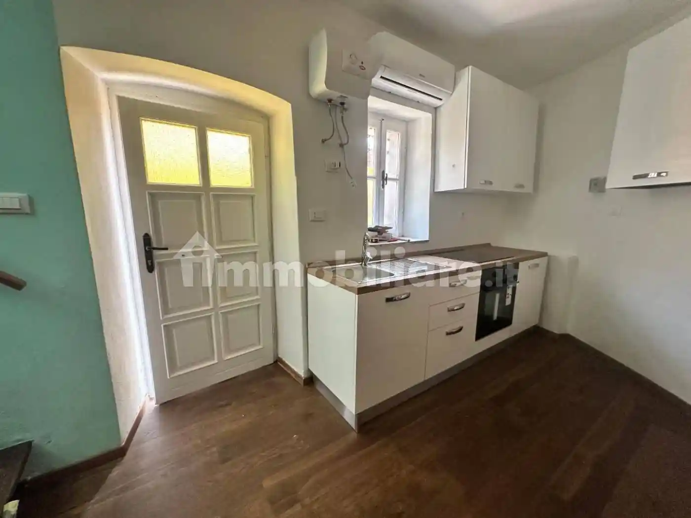 Casa indipendente in vendita a Sarzana