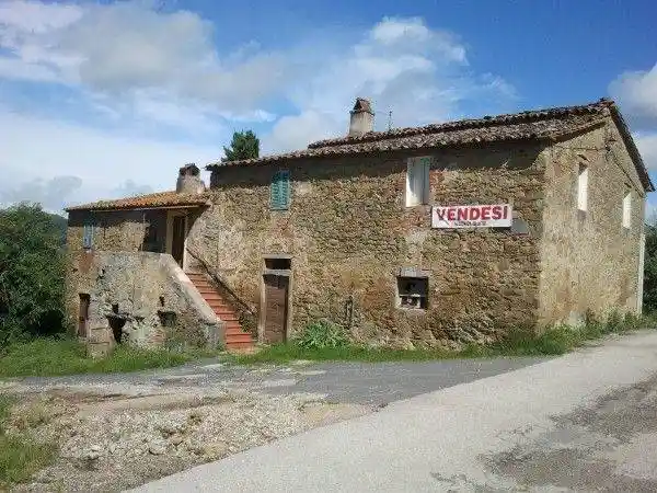 Rustico - Casale in vendita a Tuoro sul Trasimeno