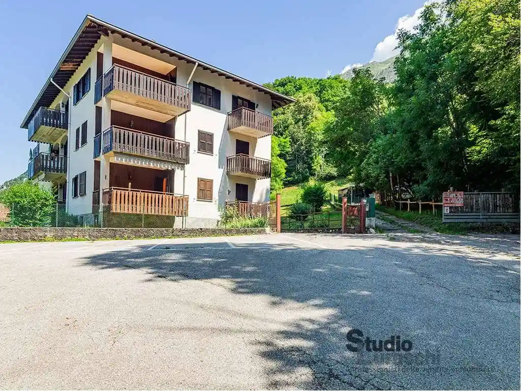 Appartamento in vendita a Barzio