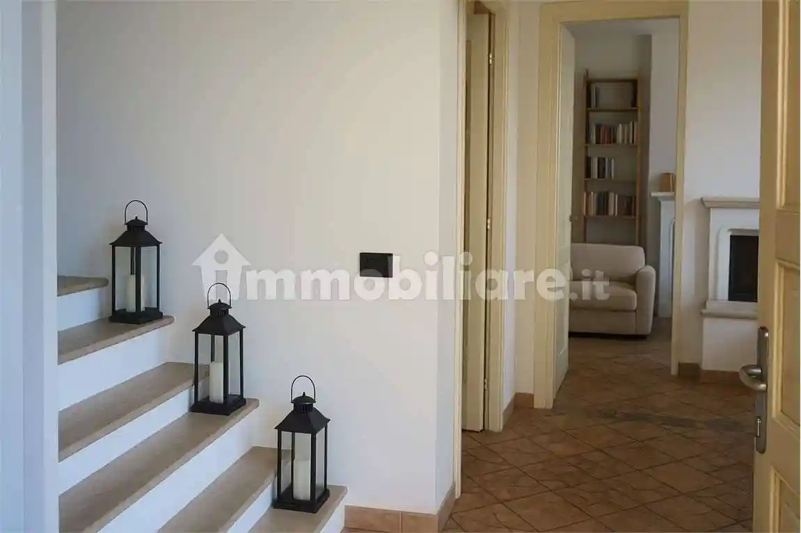 Villa unifamiliare, buono stato, 220 m², Arizzano - foto 4