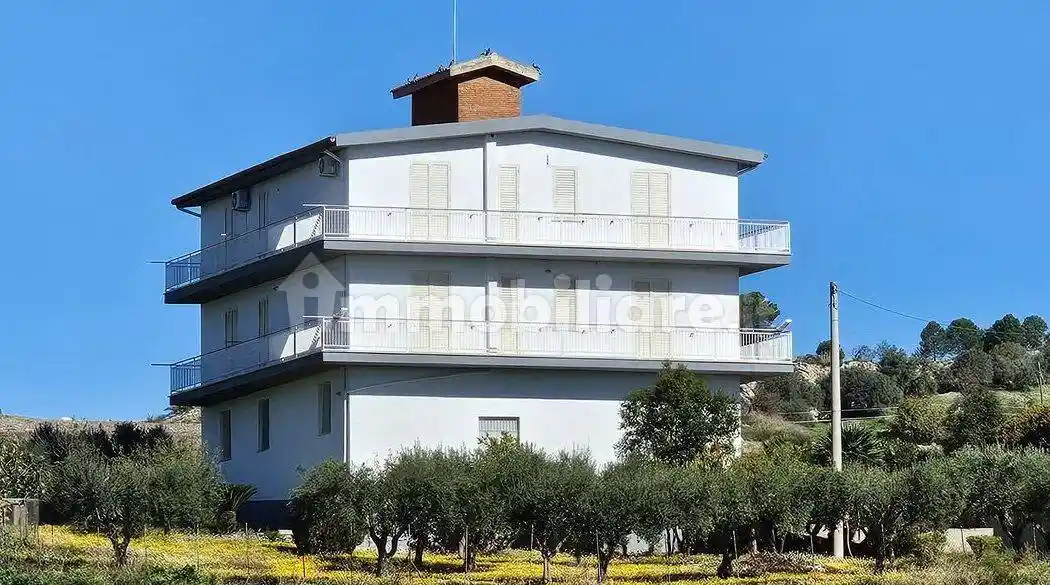 Villa in vendita a Aragona