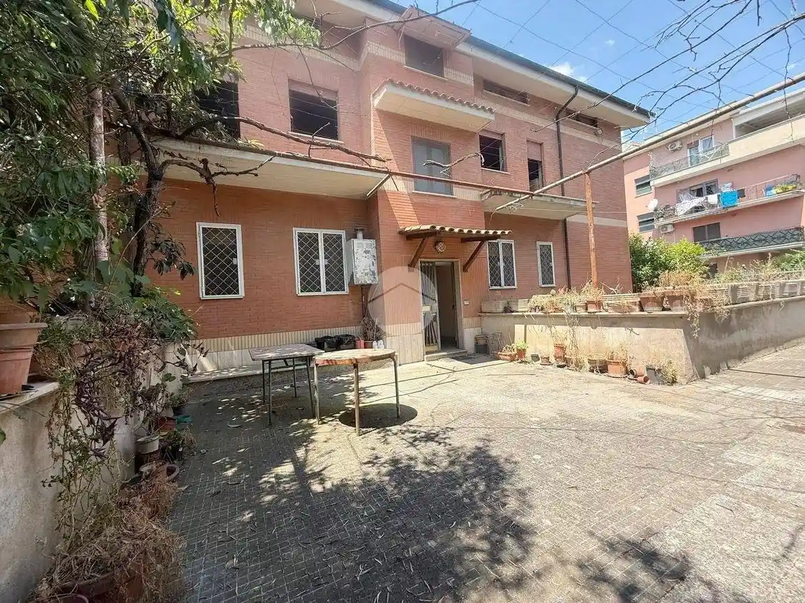 Palazzo - Edificio via salimbene 37, Giardinetti, Roma - foto 2