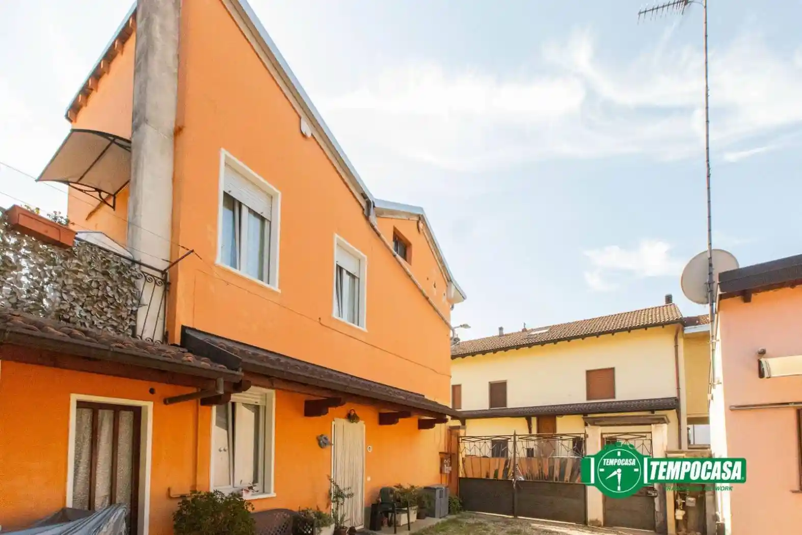 Casa indipendente in vendita a Magnago