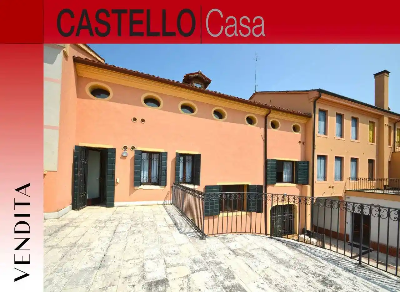 Palazzo - Edificio in vendita a San Martino di Lupari