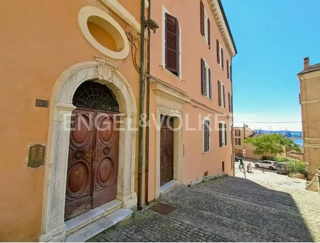 Bilocale piazza San Francesco, Centro Storico, Ancona - foto 3