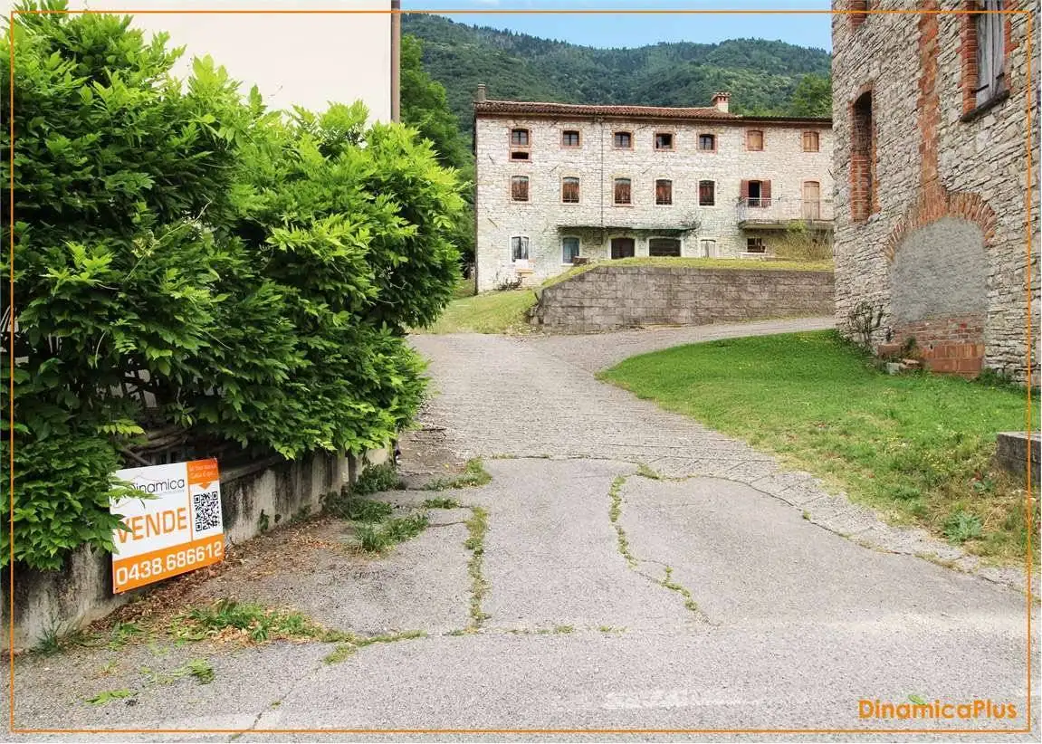 Rustico - Casale in vendita a Revine Lago