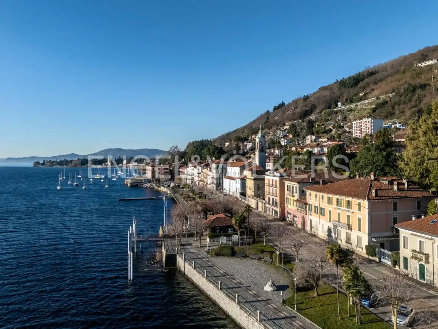 Villa in vendita a Belgirate