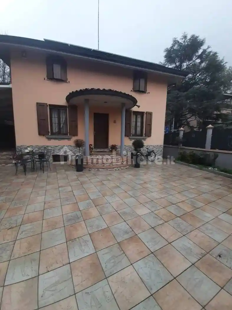 Villa in vendita a Reggio Emilia