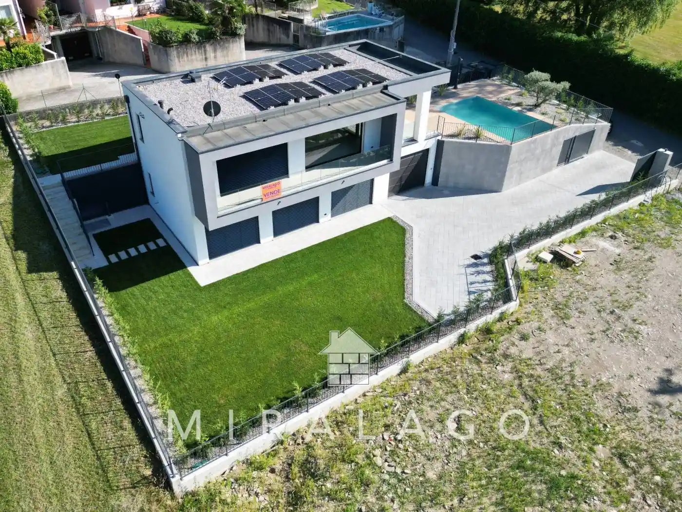 Villa in vendita a Colico