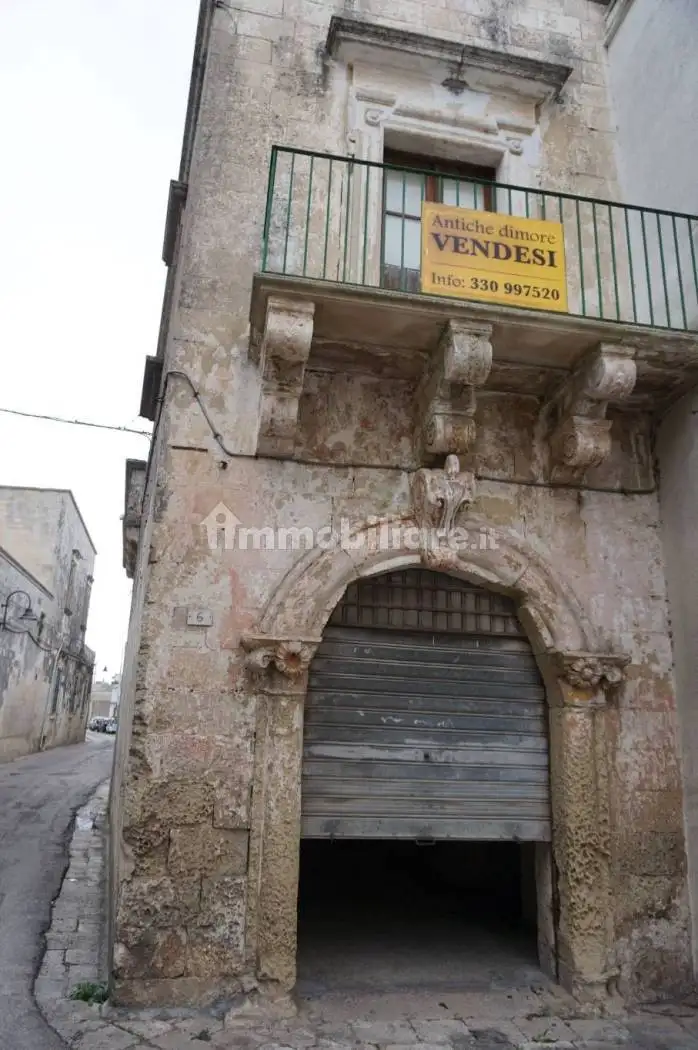 Palazzo - Edificio in Vendita
