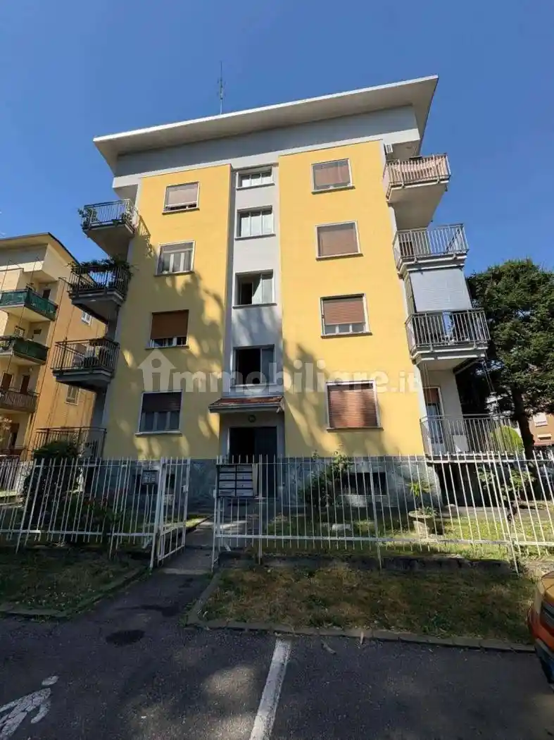 Appartamento in affitto a Lainate