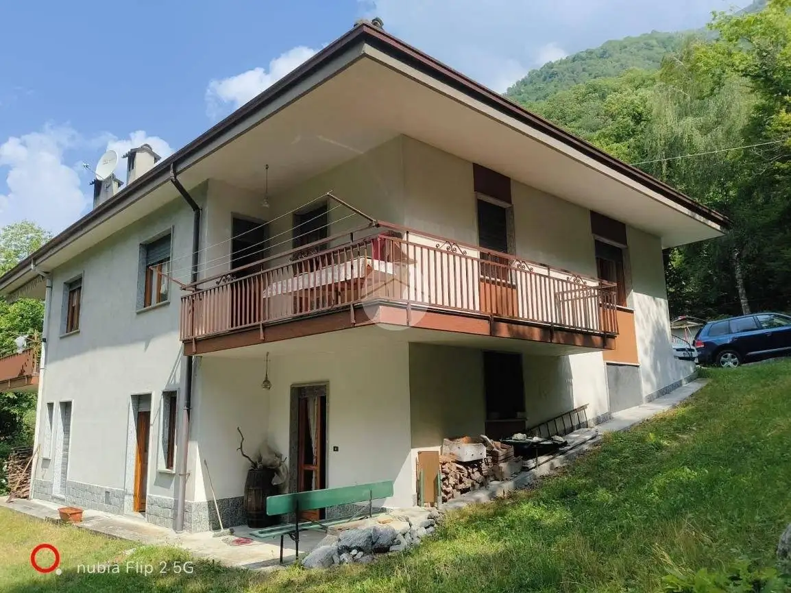 Villa in vendita a Locana